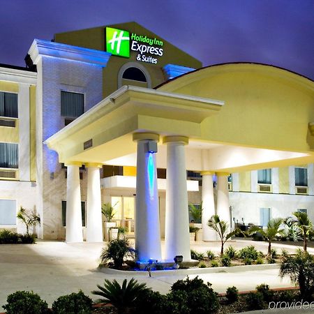 Holiday Inn Express Hotel And Suites Falfurrias 외부 사진
