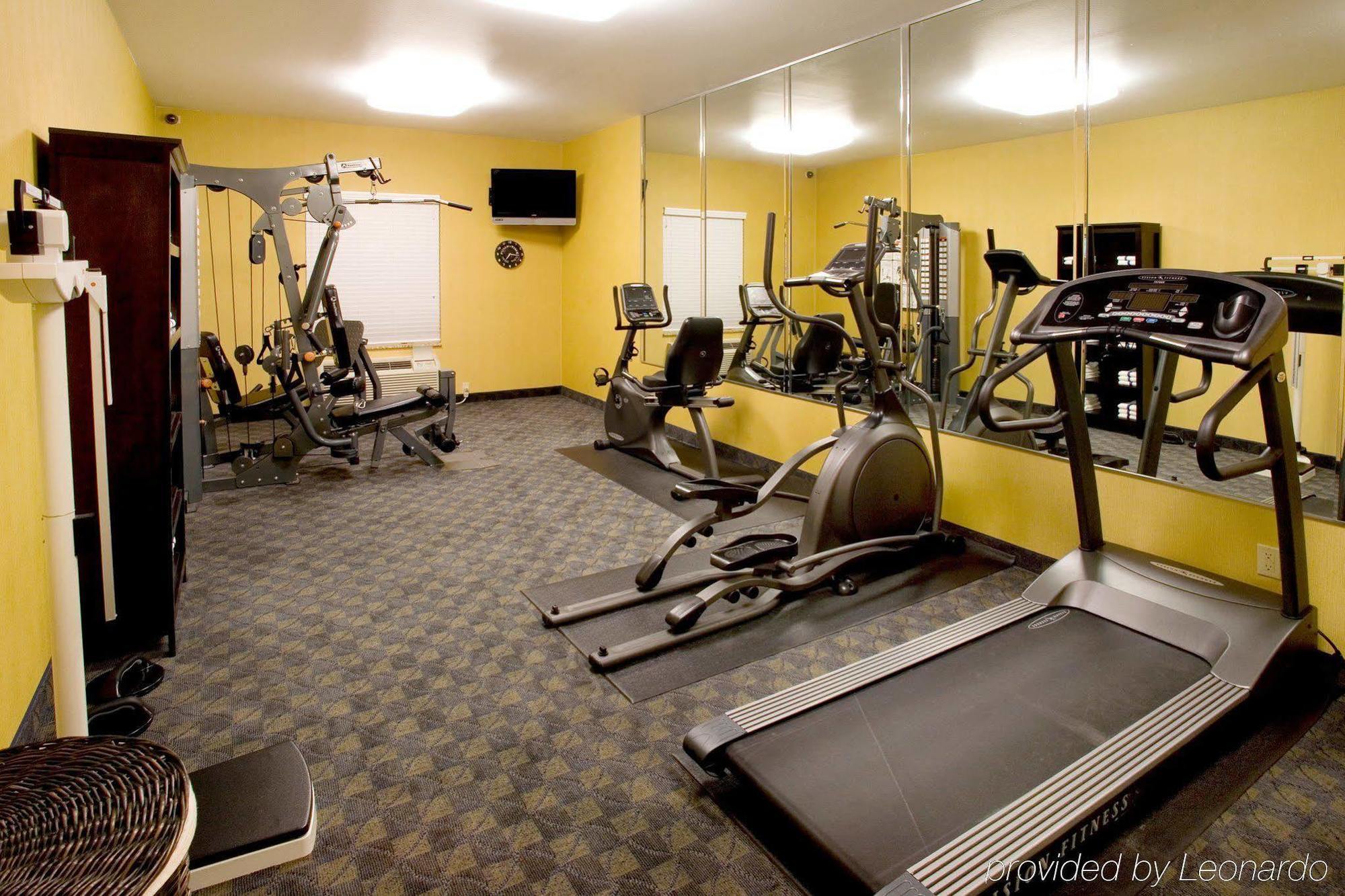 Holiday Inn Express Hotel And Suites Falfurrias 외부 사진