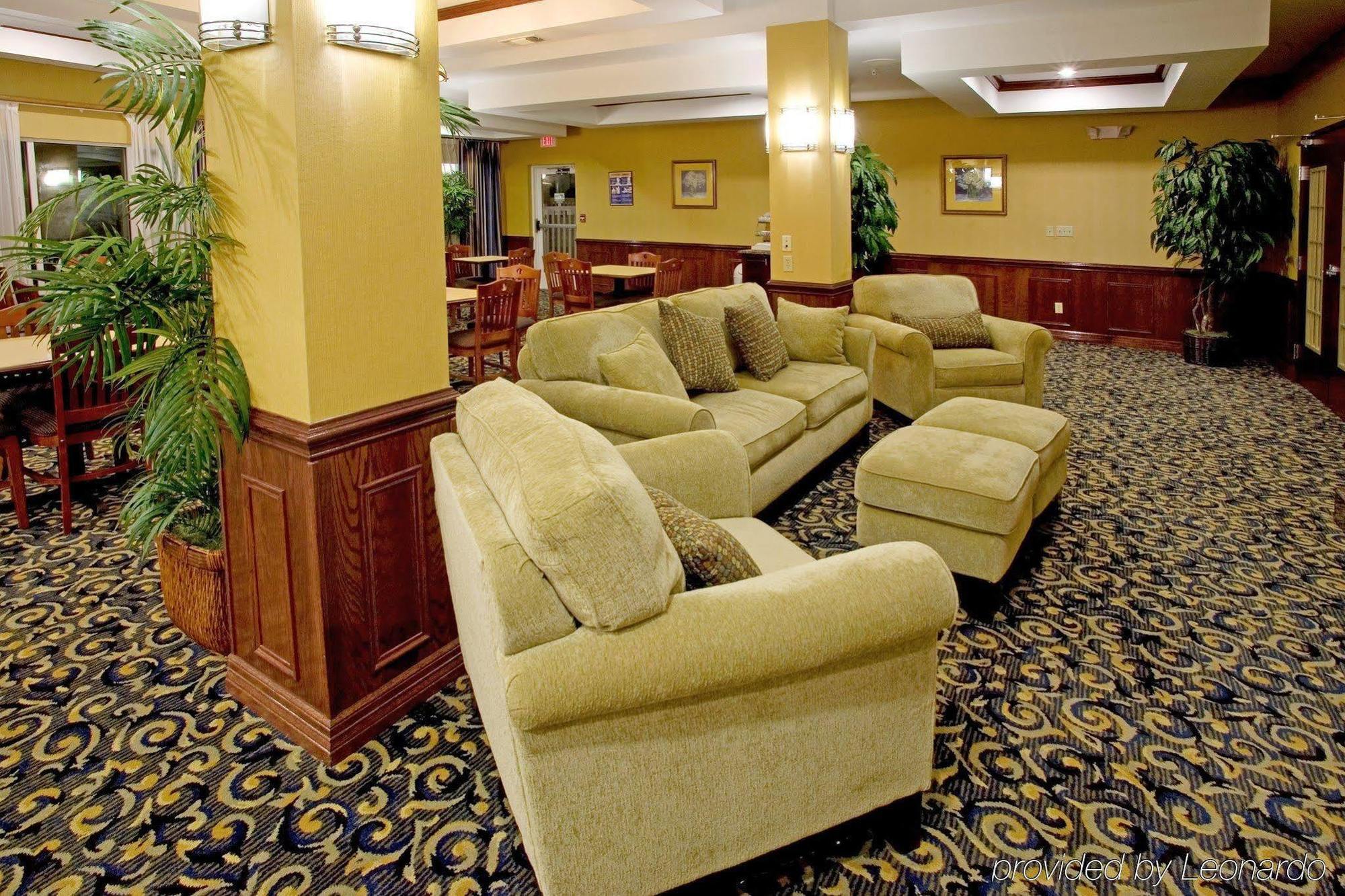 Holiday Inn Express Hotel And Suites Falfurrias 외부 사진